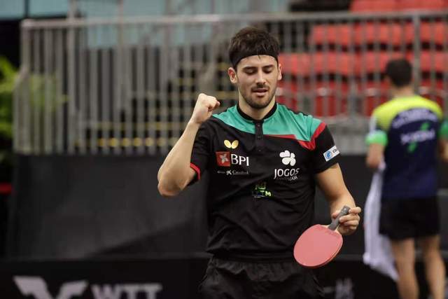 依靠不屈的 依靠不屈的