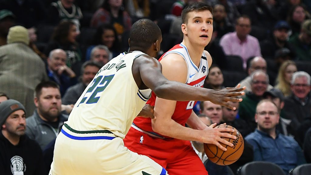 以及对球员 以及对球员