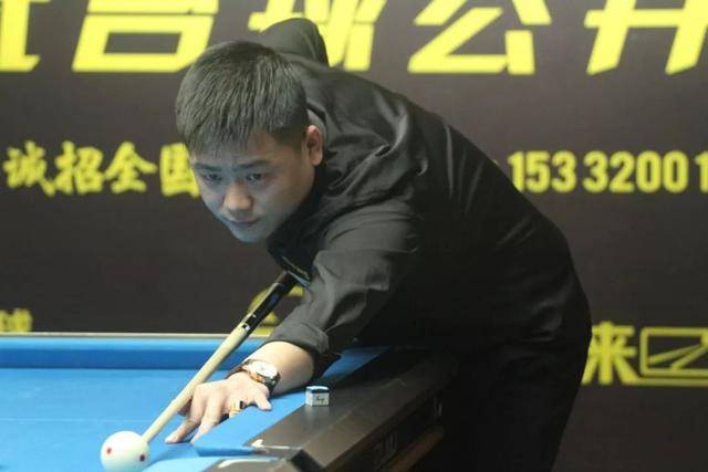 足球队首次 足球队首次